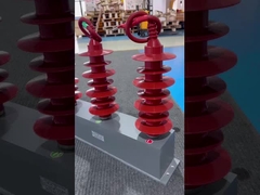 Προστατευτής υπερεμβολίας 35kV Συγκρατητής υπερεμβολίας οξειδίου ψευδαργύρου με εσωτερικό διακόπτη